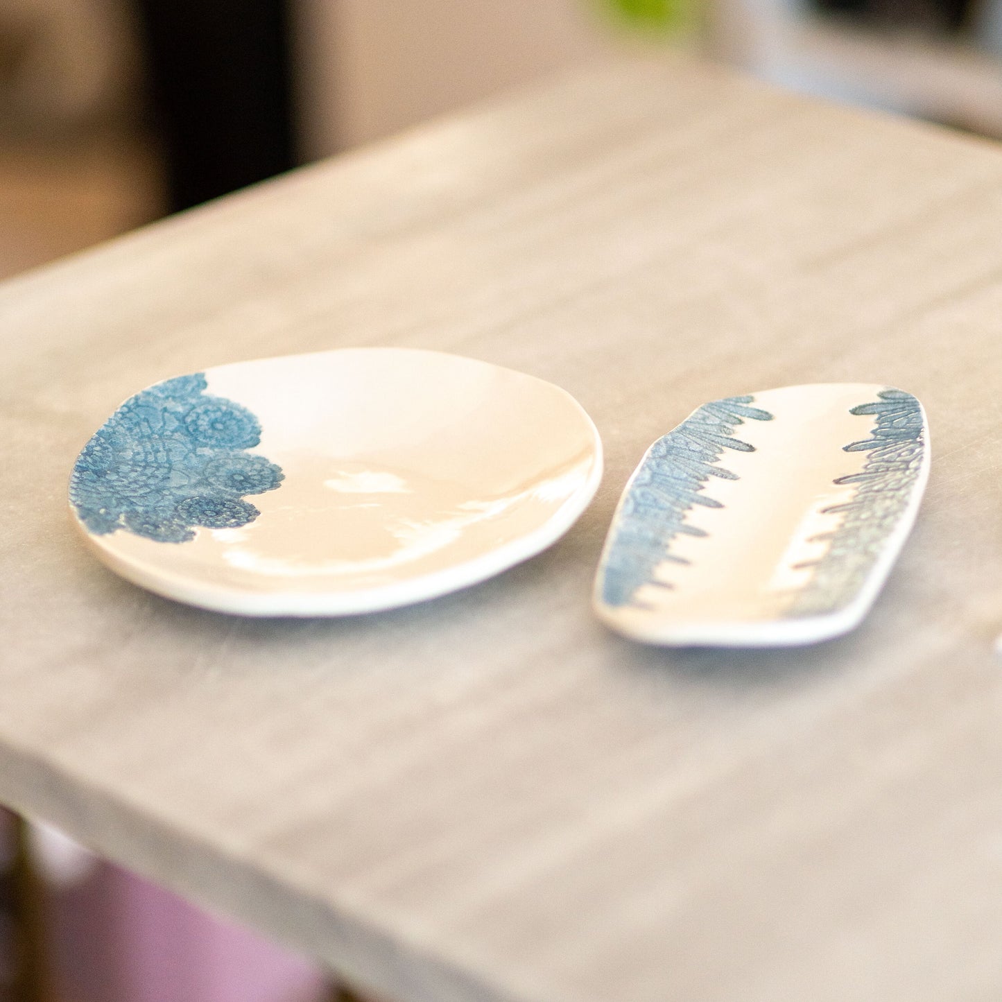 Elegant Lace Pattern Handmade Ceramic Plate Set