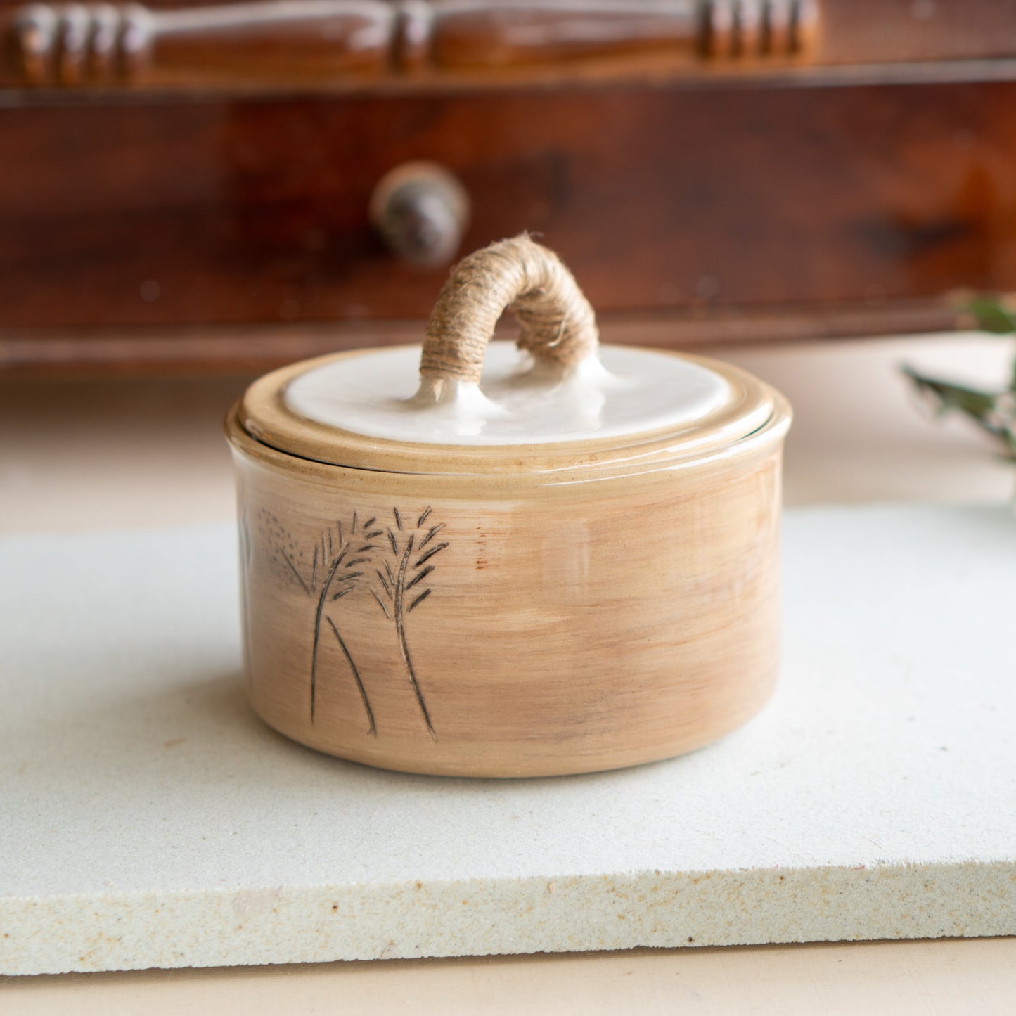 Ceramic Pot with Lid - Multipurpose Storage Box