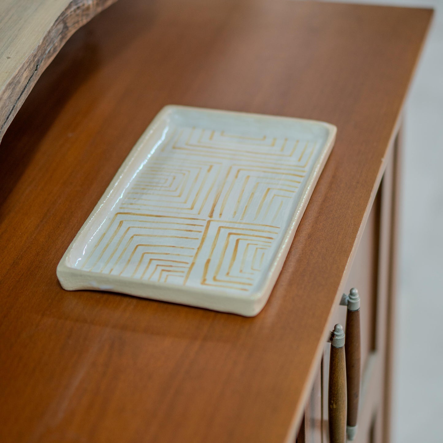 Valet Tray - Trinket Dish, Key Tray, Jewelry Holder, Ring Dish, Minimal Entrance Decor