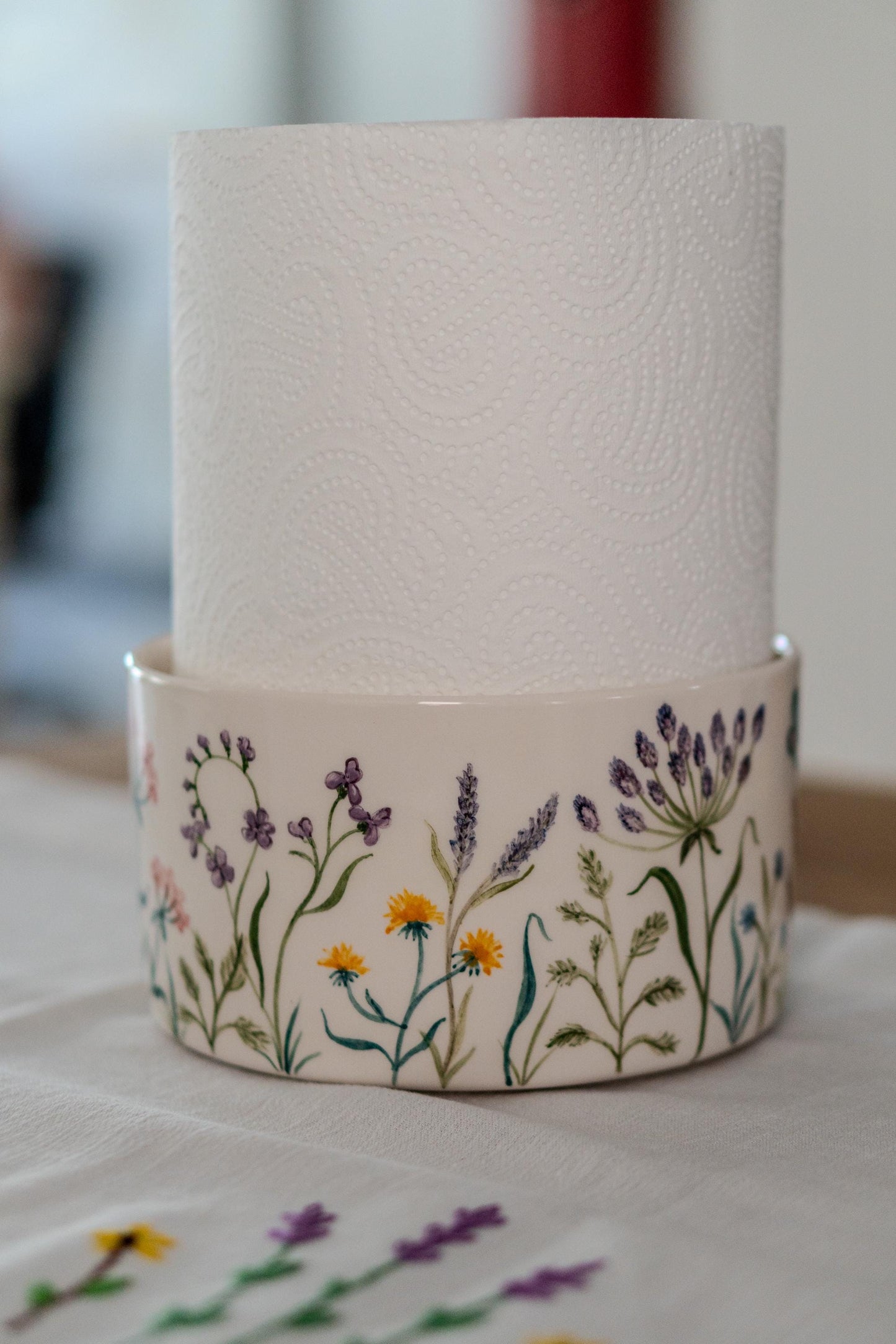 Paper Towel Holder - Flower Dopamine Decor, Freestanding Paper Towel Stand, Ceramic Paper Roll Holder