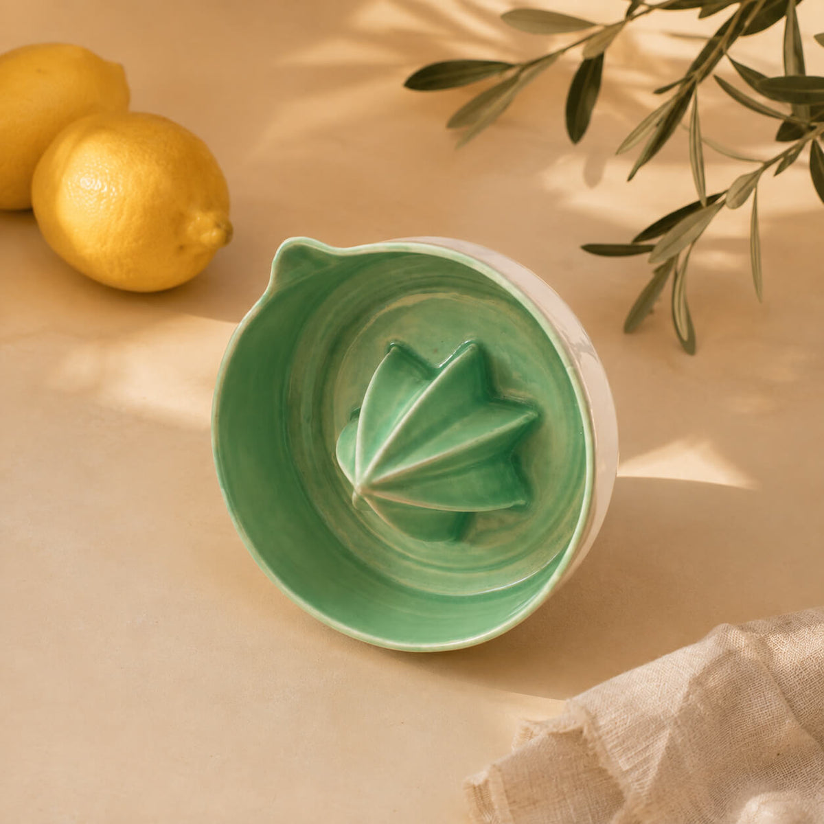 Porcelain Citrus Juicer – Lemon Squeezer & Reamer Bowl