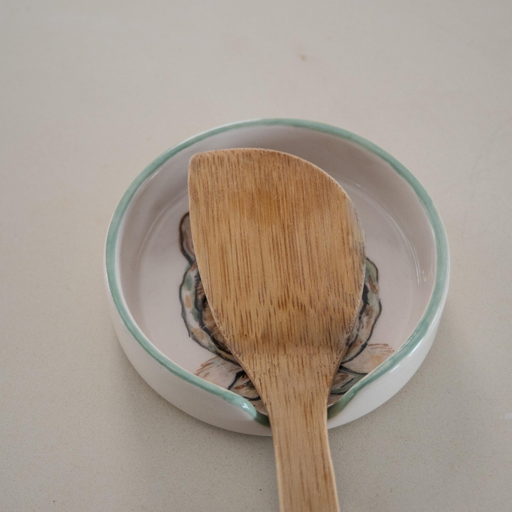 Cat Spoon Rest – Handmade Ceramic Spoon Holder, Illustrated Cat Dish, Cute Cat Kitchen Decor, Gift for Cat Lovers