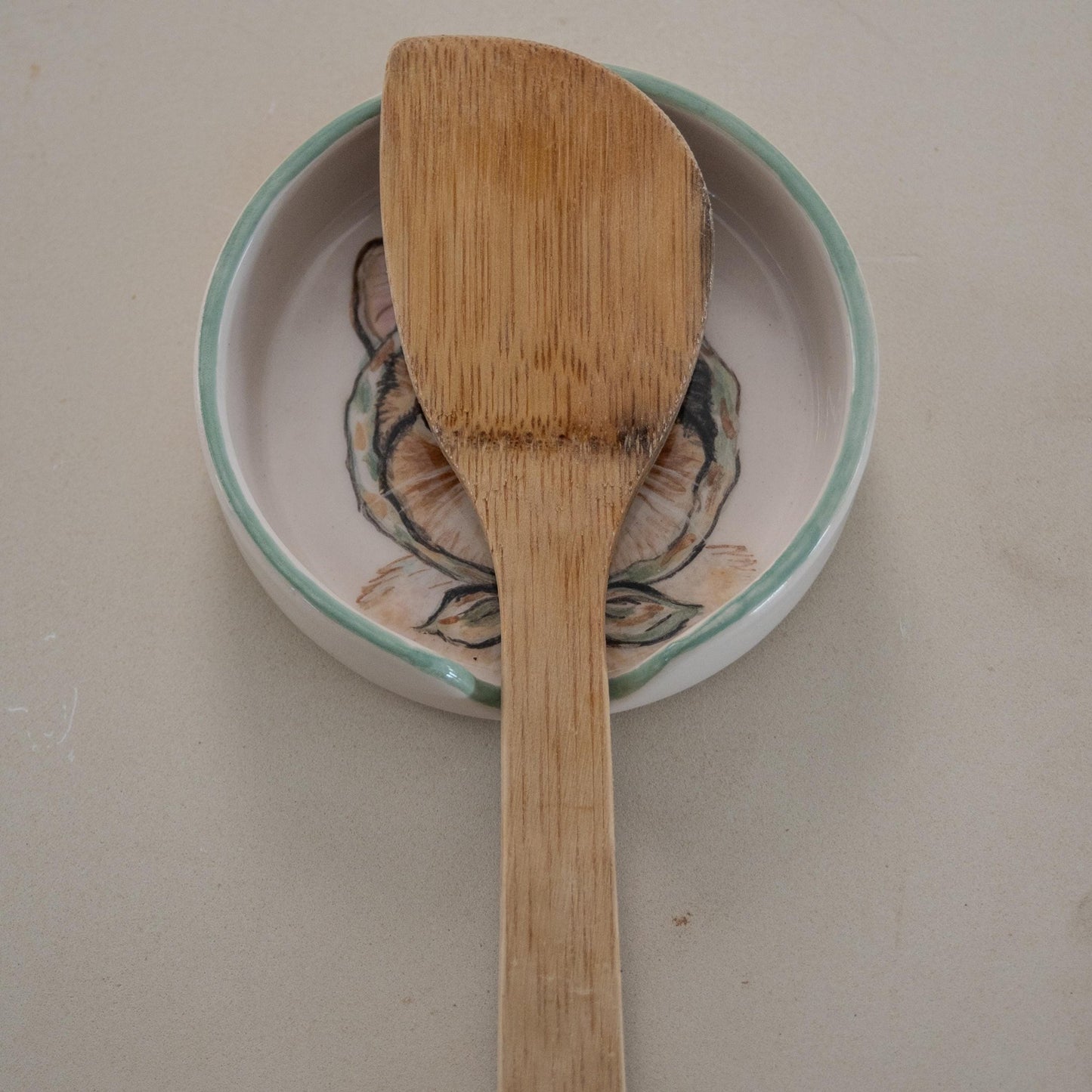 Cat Spoon Rest – Handmade Ceramic Spoon Holder, Illustrated Cat Dish, Cute Cat Kitchen Decor, Gift for Cat Lovers
