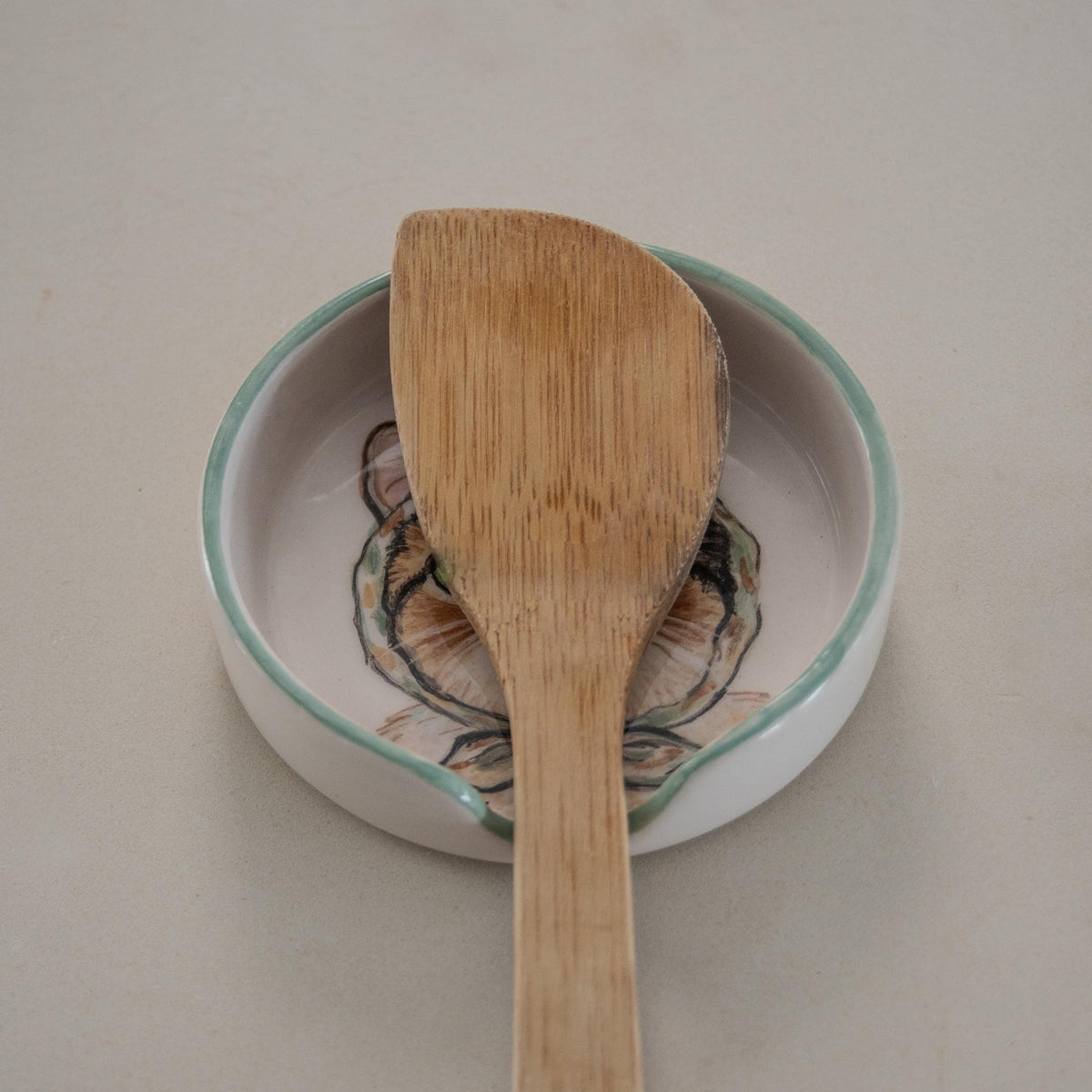 Cat Spoon Rest – Handmade Ceramic Spoon Holder, Illustrated Cat Dish, Cute Cat Kitchen Decor, Gift for Cat Lovers
