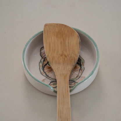 Cat Spoon Rest – Handmade Ceramic Spoon Holder, Illustrated Cat Dish, Cute Cat Kitchen Decor, Gift for Cat Lovers
