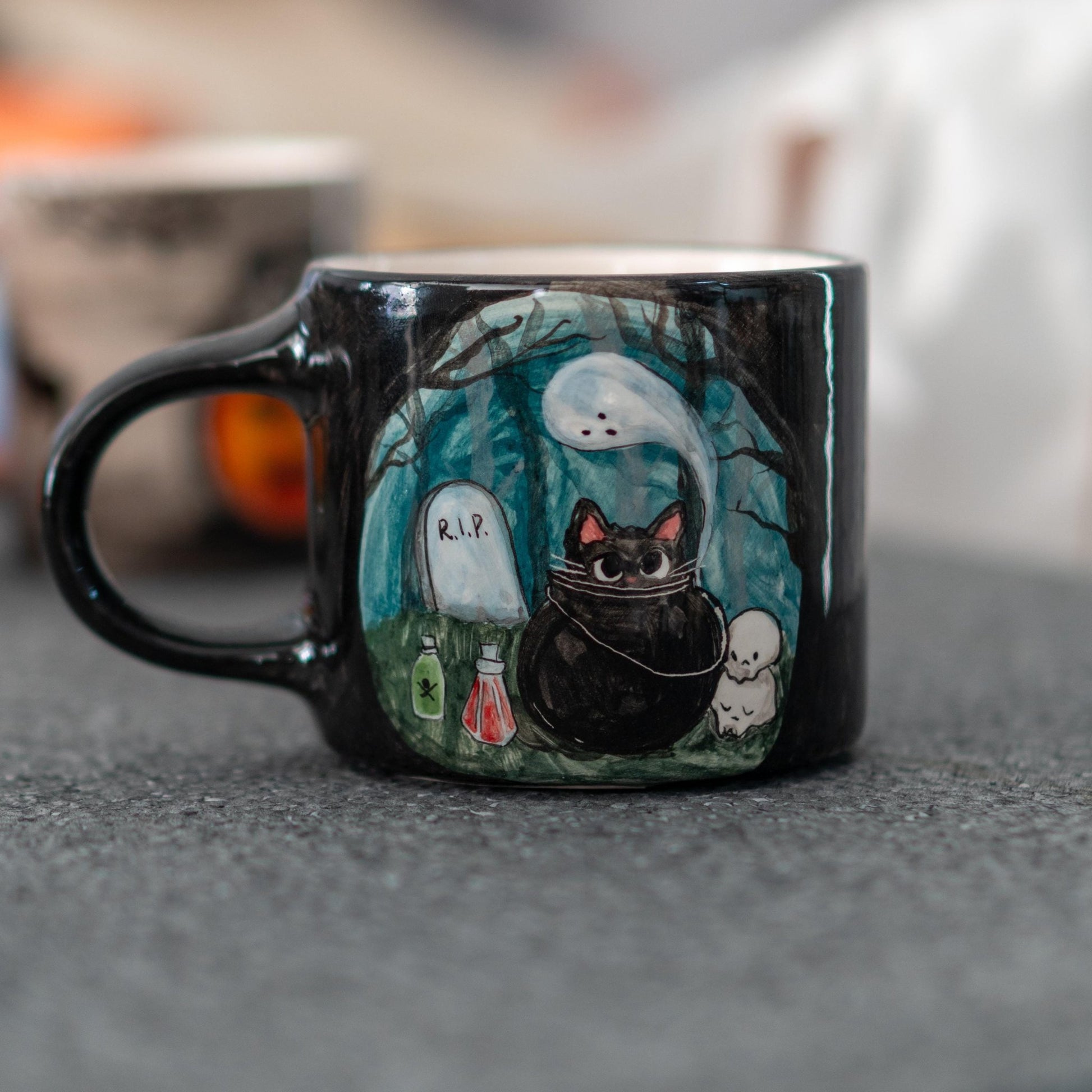 Halloween Black Cat Mug - Hand-Painted Ceramic Mug with Ghost and Potion Design, Spooky Witch Cauldron Coffee Cup, Halloween Decor