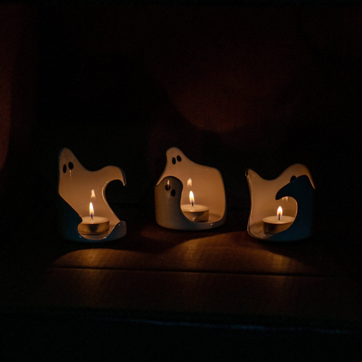 Handmade Ceramic Ghost Tealight Holder Set: Spooky Halloween Decor