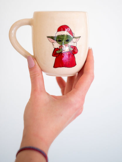Star Wars Themed Baby Yoda Coffee Cup – Ideal Gift for Sci-Fi Enthusiasts