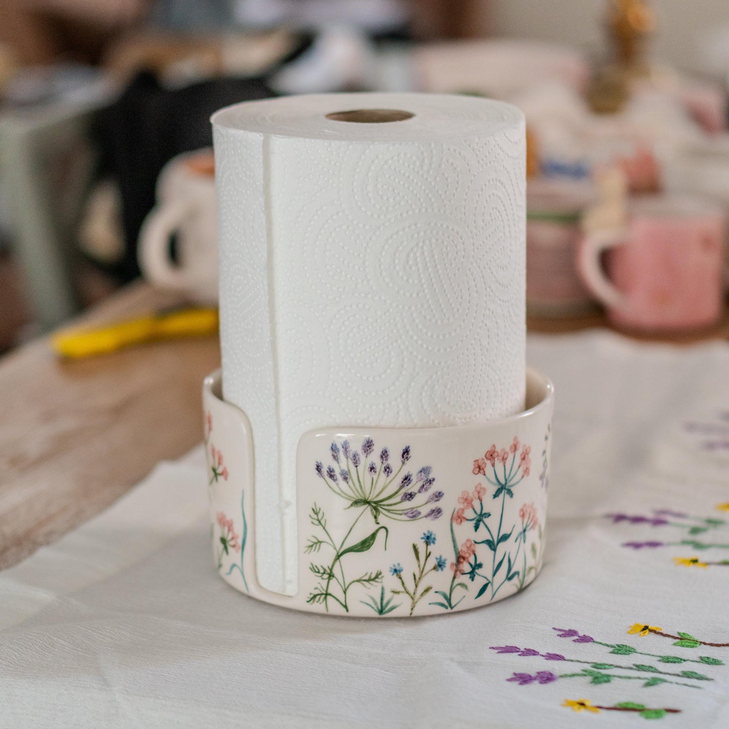 Paper Towel Holder - Flower Dopamine Decor, Freestanding Paper Towel Stand, Ceramic Paper Roll Holder