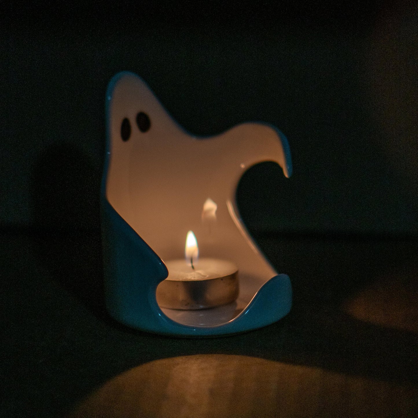 Handmade Ceramic Ghost Tealight Holder Set: Spooky Halloween Decor